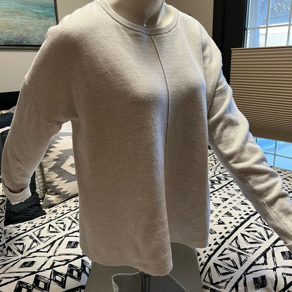 XL Dakini sweater - Picture 2 of 6